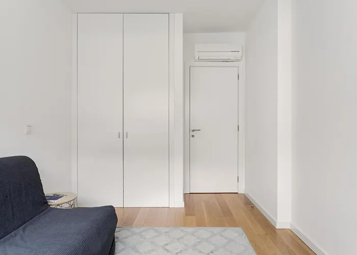 Modern 3br With Terrace In Benfica By Host For Us