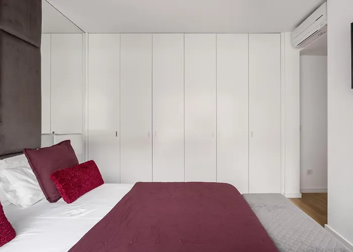 Modern 3br With Terrace In Benfica By Host For Us *