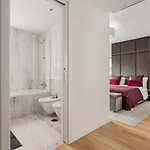 Modern 3br With Terrace In Benfica By Host For Us דירה ליסבון