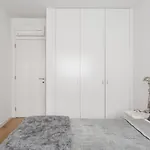 דירה Modern 3br With Terrace In Benfica By Host For Us ליסבון