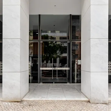 Modern 3br With Terrace In Benfica By Host For Us דירה ליסבון